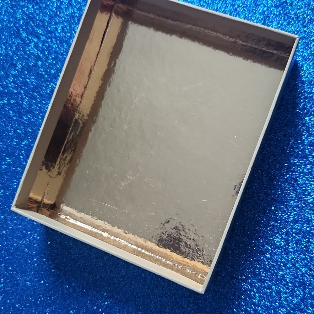 Michael Kors Metallic Gold Zip Wallet - Picture 9 of 11